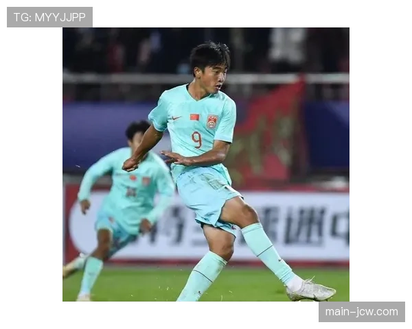 中国U16男足热身赛替补阵容表现惊艳 亚洲杯预选赛劲敌来袭备战紧锣密鼓