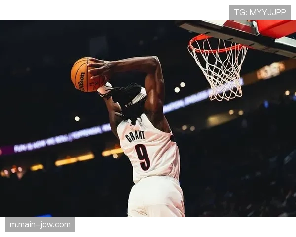 开拓者次节改联防制胜 克林根17篮板助球队20分大胜灰熊